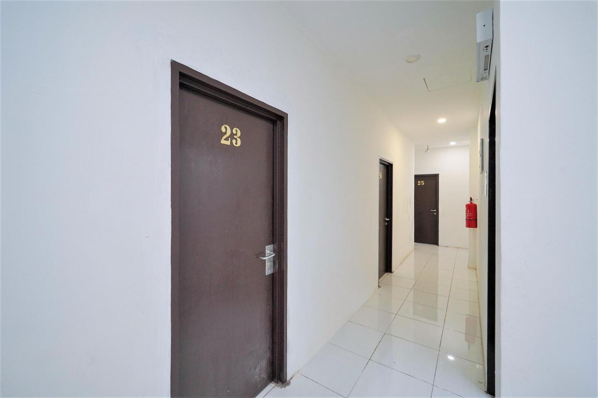 Oyo 89820 Sp Berlian Inn سونغاي بيتاني المظهر الخارجي الصورة
