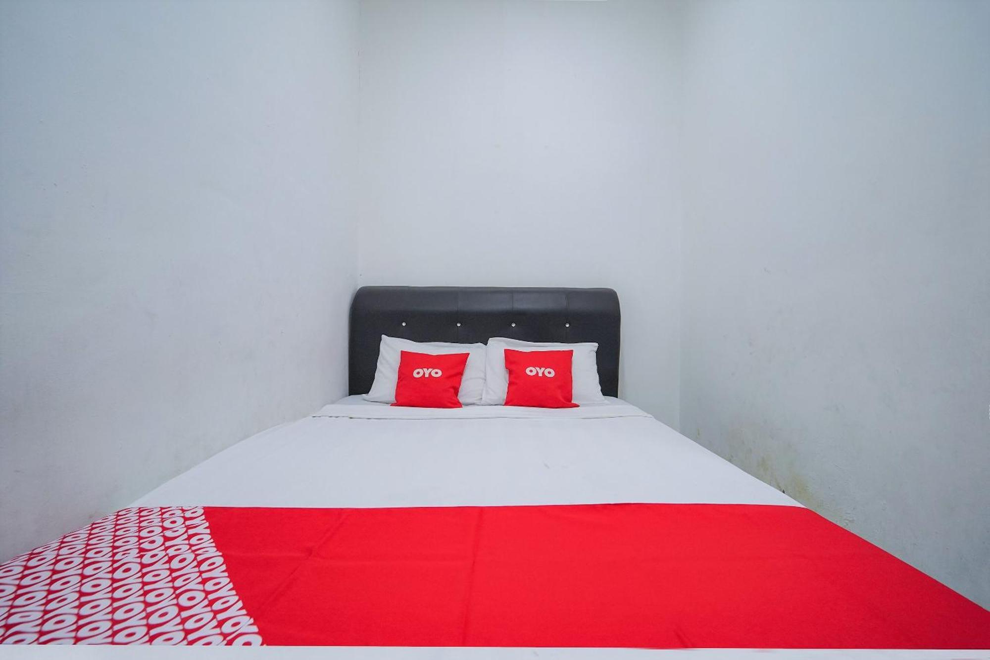 Oyo 89820 Sp Berlian Inn سونغاي بيتاني المظهر الخارجي الصورة