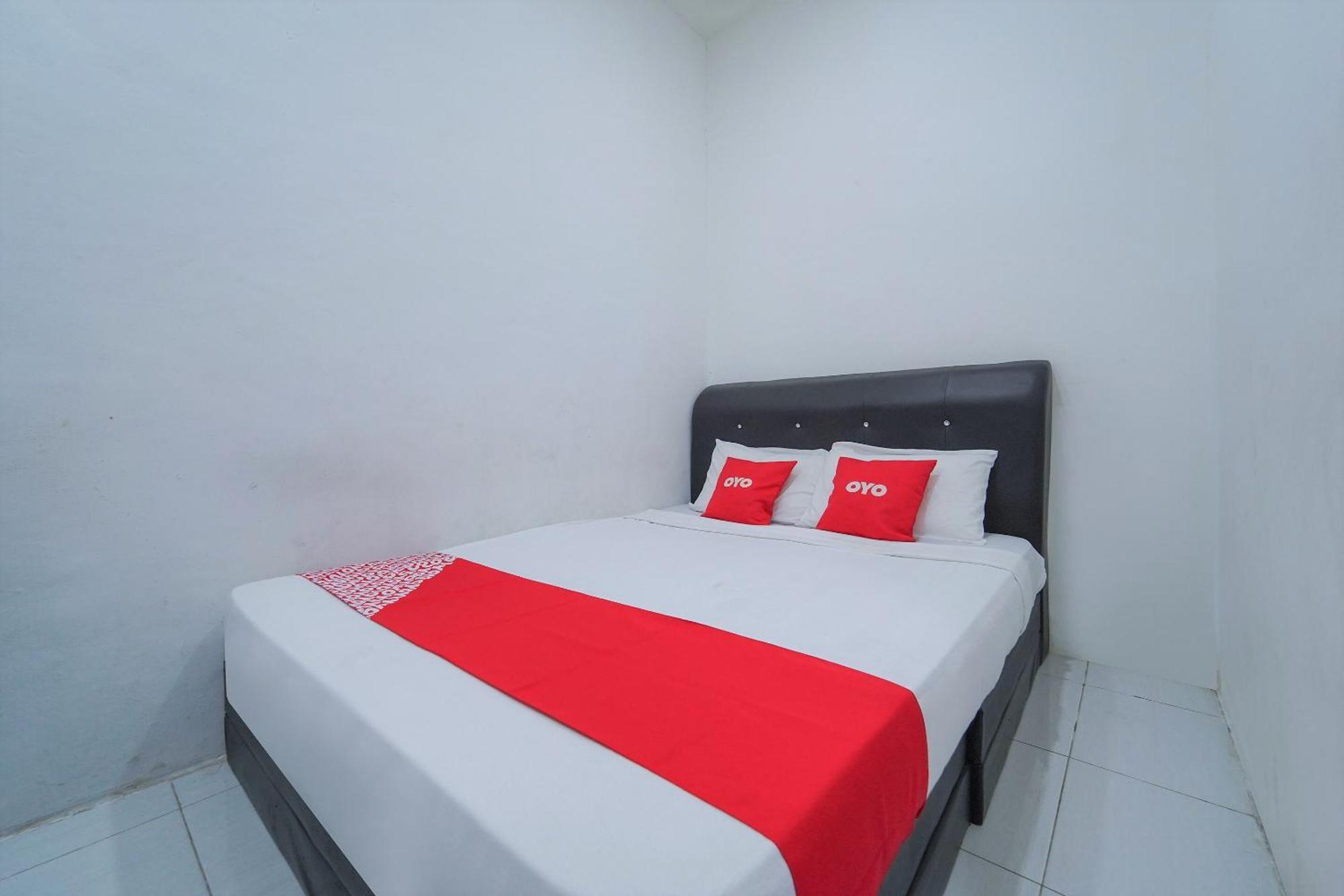 Oyo 89820 Sp Berlian Inn سونغاي بيتاني المظهر الخارجي الصورة
